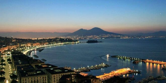 Napoli e il Vesuvio si preparano al capodanno