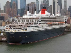 Cunard: la Queen Mary a New York dopo la crociera transatlantica di capodanno 