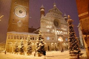 Cremona sotto la neve a capodanno