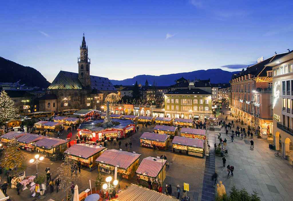 Foto Bolzano Mercatini Di Natale.Mercatini Di Natale Di Bolzano Le Cose Da Sapere 2021