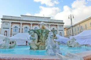 Capodanno a Pesaro, la piazza