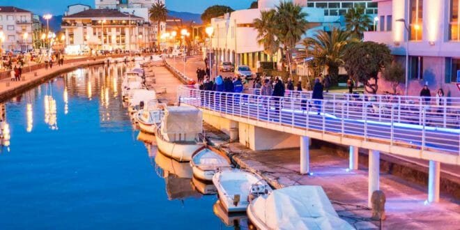 Capodanno a Viareggio, il lungo canale