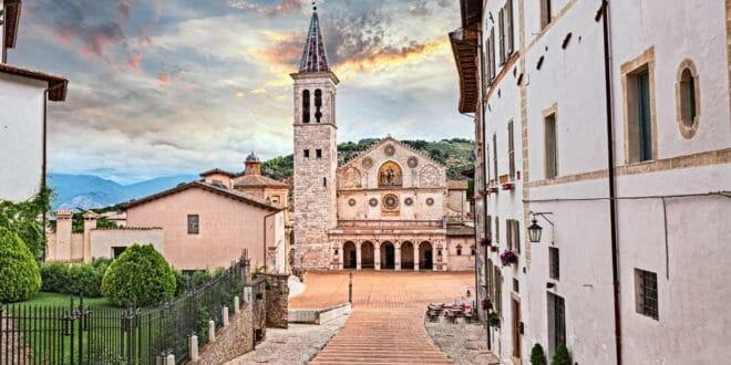Capodanno a Spoleto, il duomo