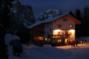 Capodanno nei rifugi della Val di Fassa