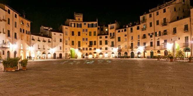 Capodanno a Lucca, la piazza